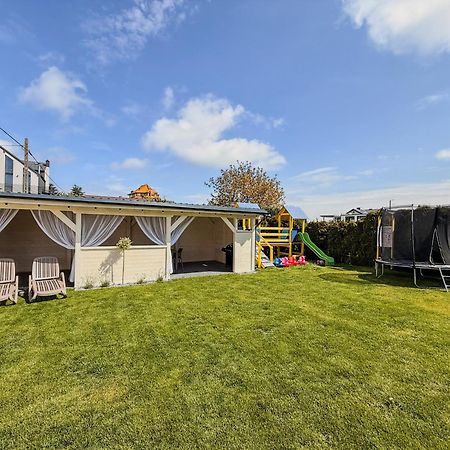 Villa Martii - Komfortowe Apartamenty Z Aneksami Kuchennymi - Spokojna Okolica, Blisko Plazy Władysławowo Kültér fotó