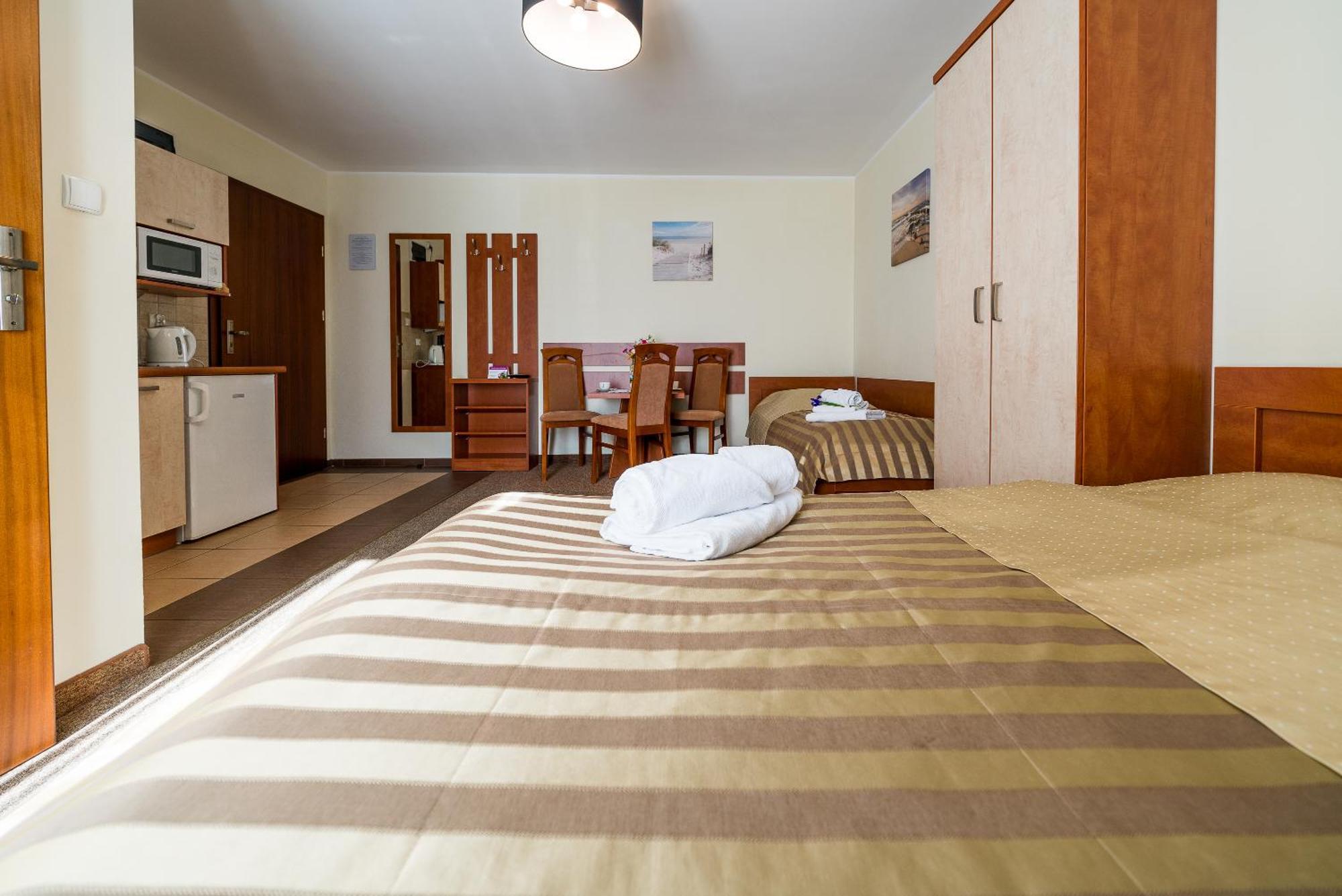 Villa Martii - Komfortowe Apartamenty Z Aneksami Kuchennymi - Spokojna Okolica, Blisko Plazy Władysławowo Kültér fotó